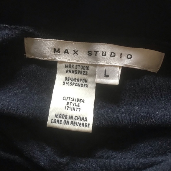 Dark blue t-shirt - Picture 2 of 3